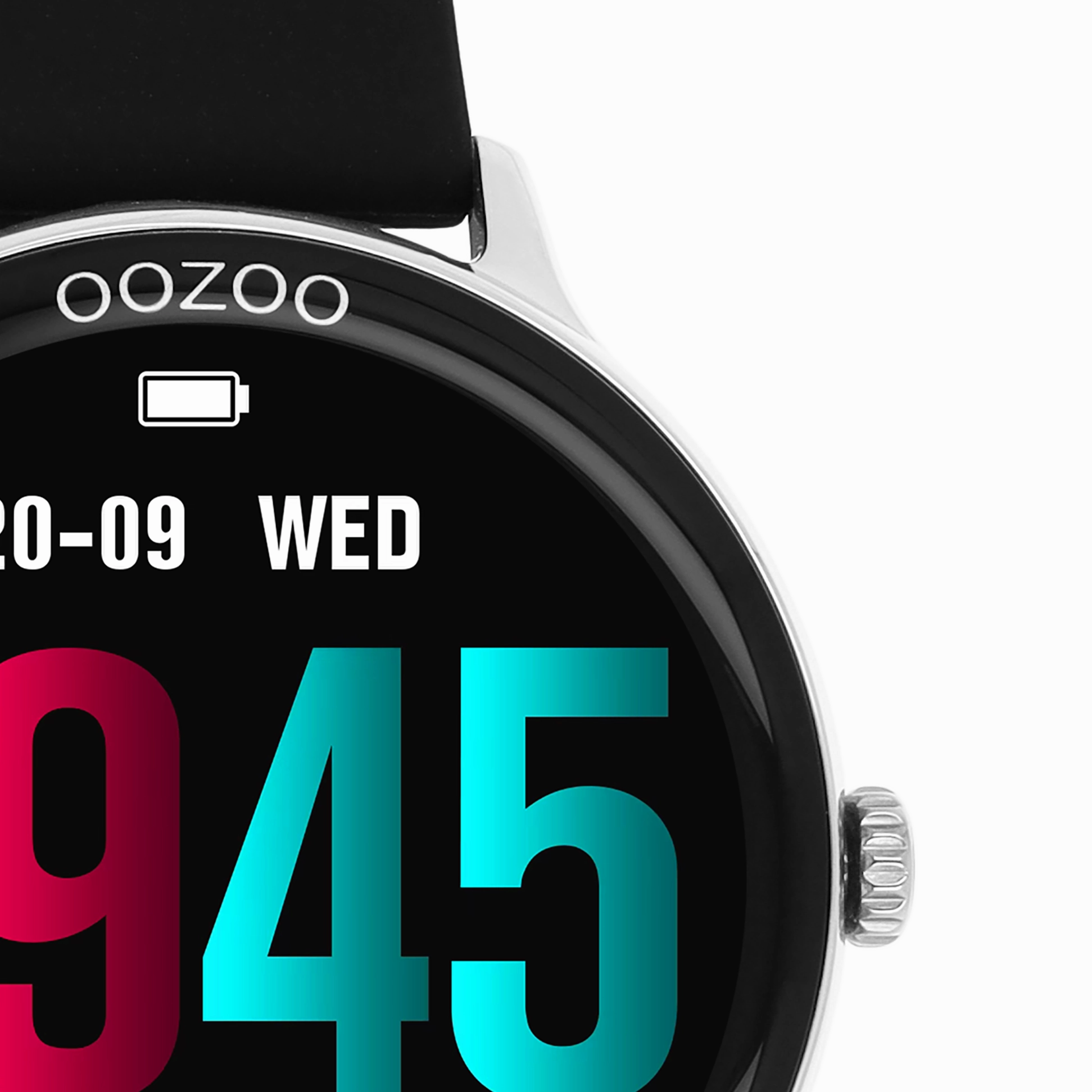 Silver coloured OOZOO smartwatch with black rubber strap - Q00130