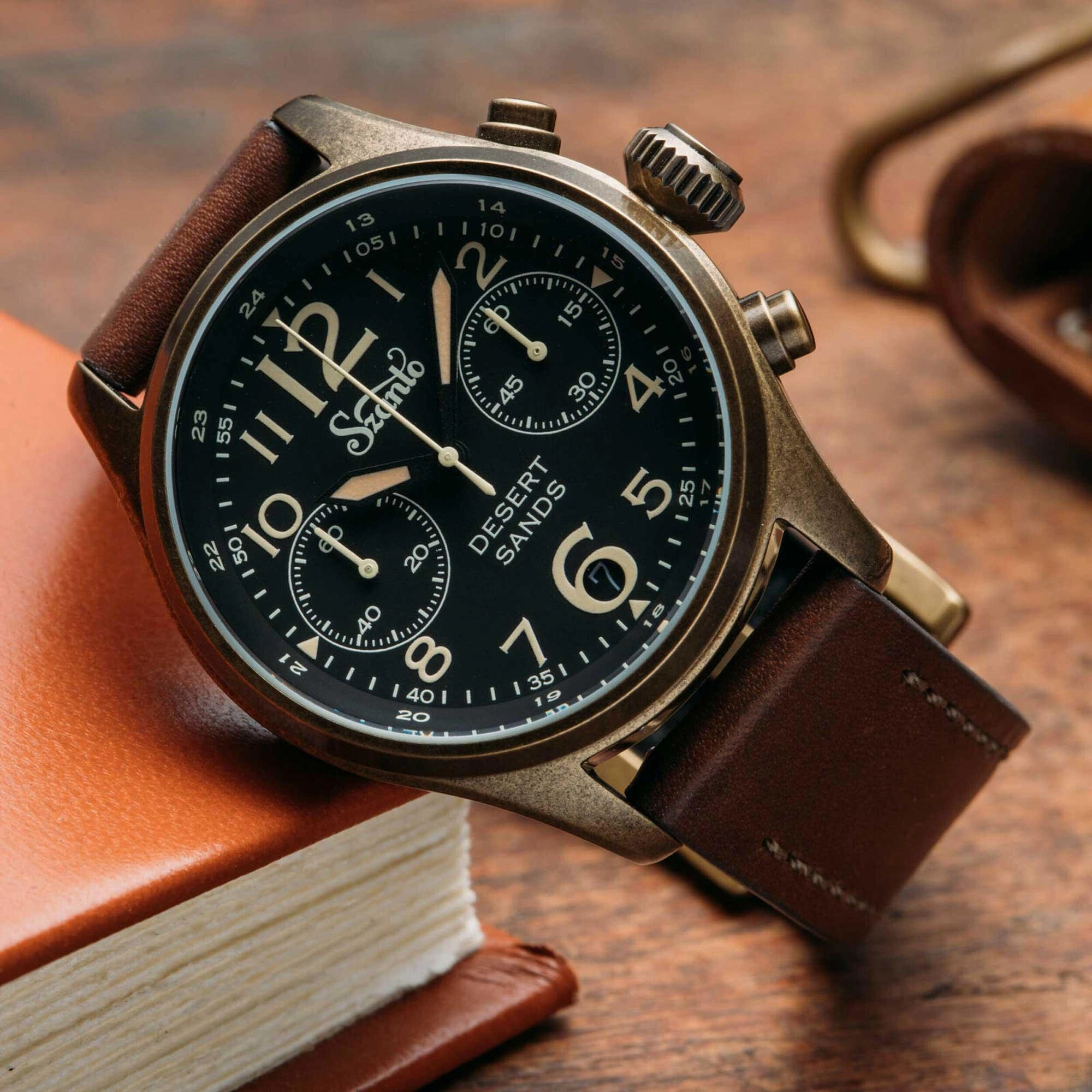 Szanto Men's Chronograph Watch - Desert Sands Antique Gold Case Brown Strap | SZ 4552