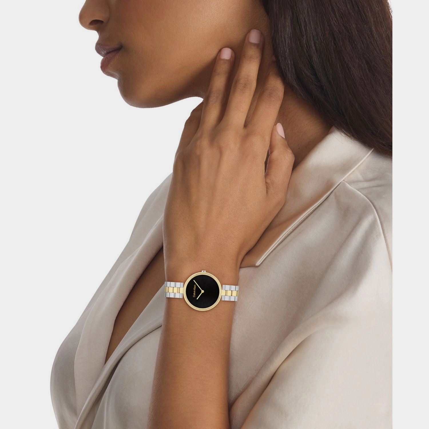 Women Quartz Black Dial Analog Stainless Steel Watch 25100012